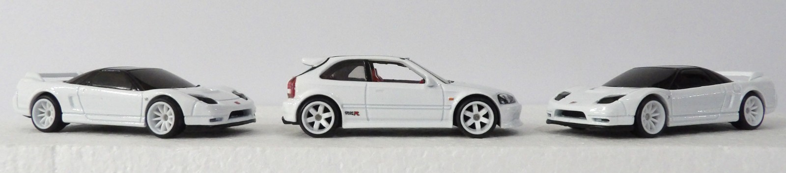 Hot Wheels 2025 Honda Diorama 1999 Honda Civic Type R 2003 Honda NSX-R 3car JC15