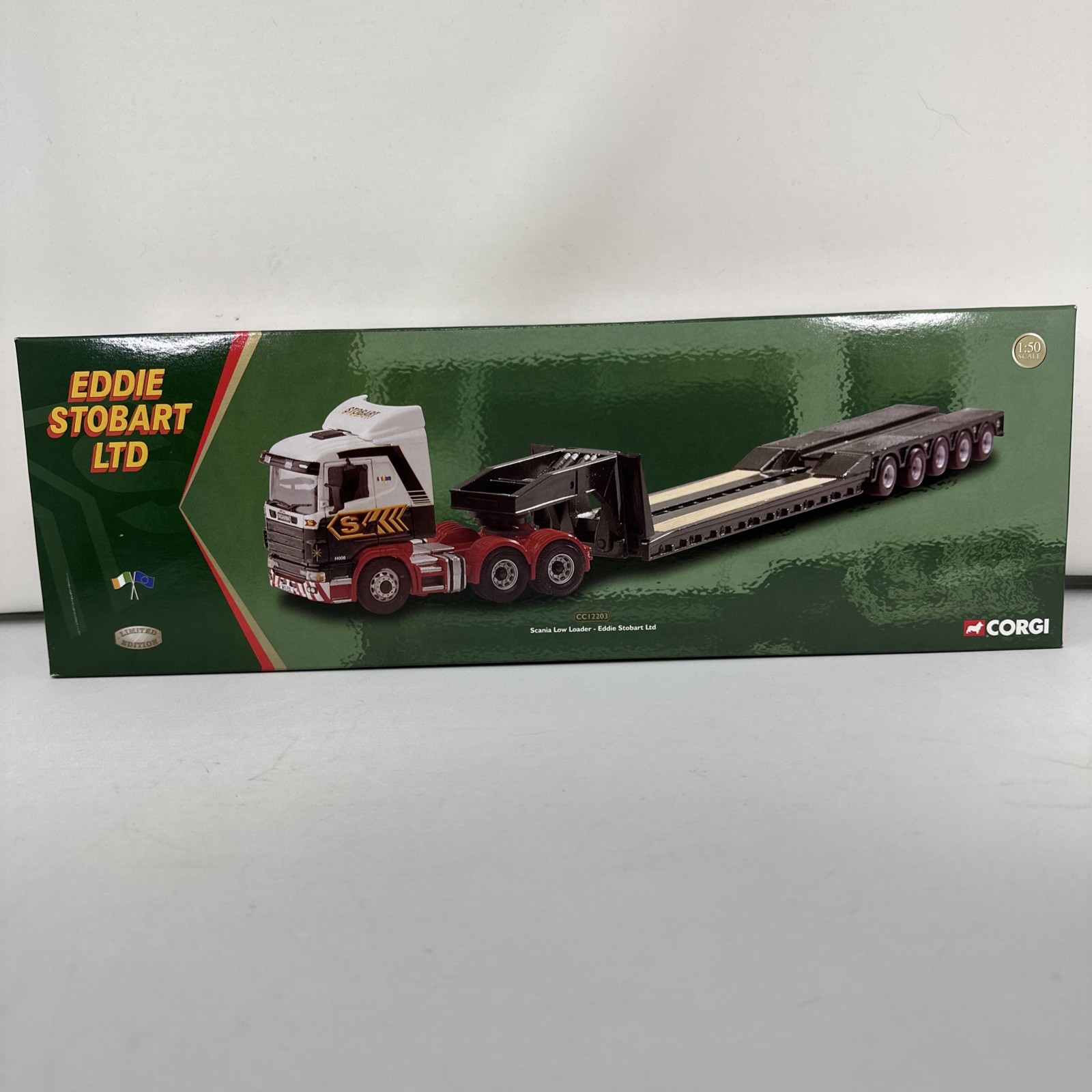 CORGI CLASSICS EDDIE STOBART SCANIA 4 SERIES LOW LOADER TRUCK MODEL CC12203 1:50