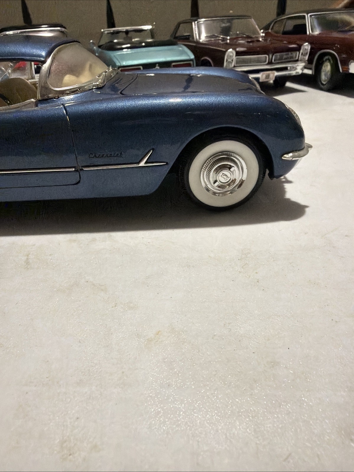 1954 Chevrolet Corvette Convertible Mira Golden Line 1:18 Diecast Car Model Navy