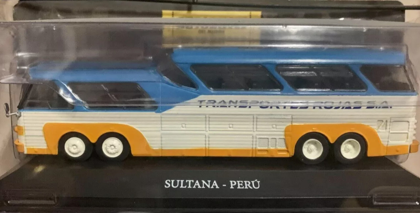 Sultana Peru Transportes Rojas Bus Rare Diecast Scale 1:72 With Stand