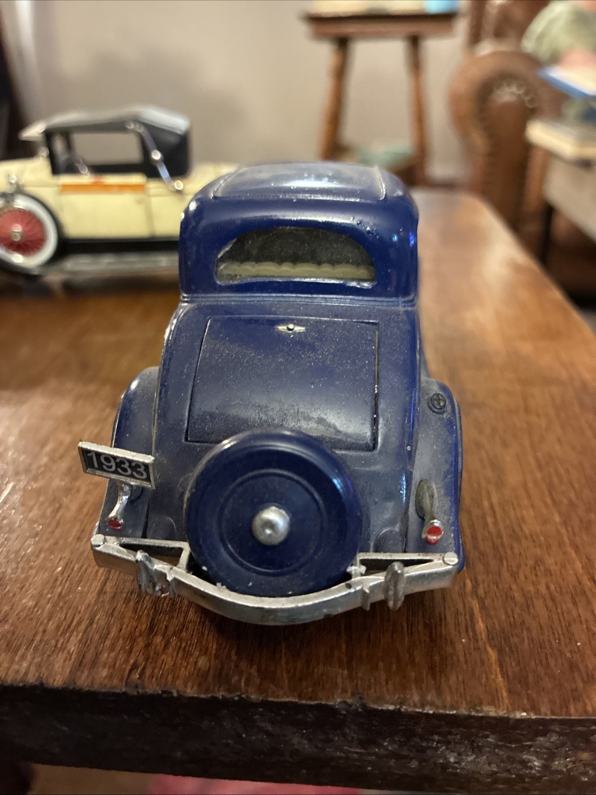 Diecast 1933 Chevrolet Eagle, 1927 314 Roadster 1:32