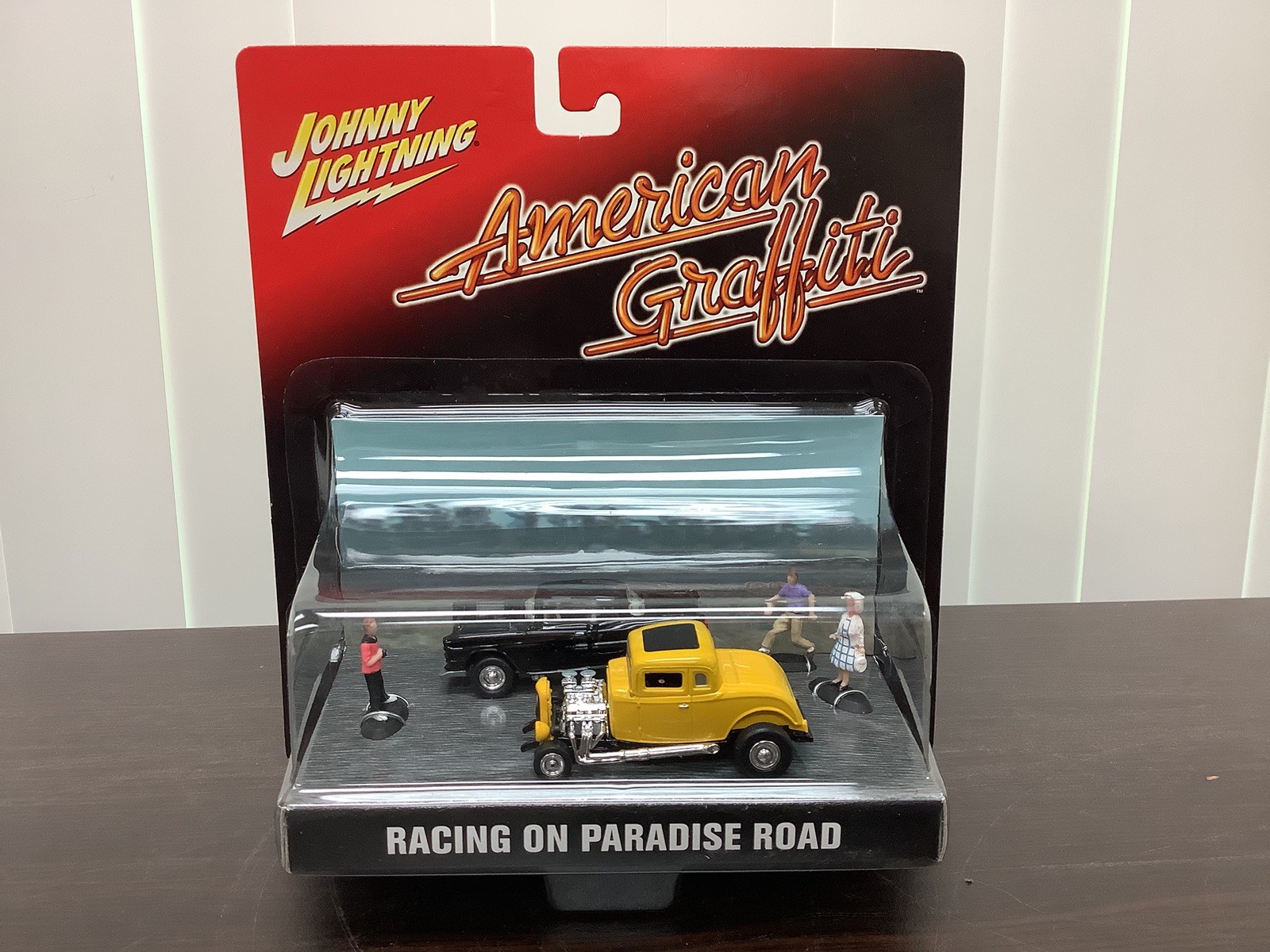 Johnny Lightning American Graffiti “Racing on Paradise Road” diorama set NIP