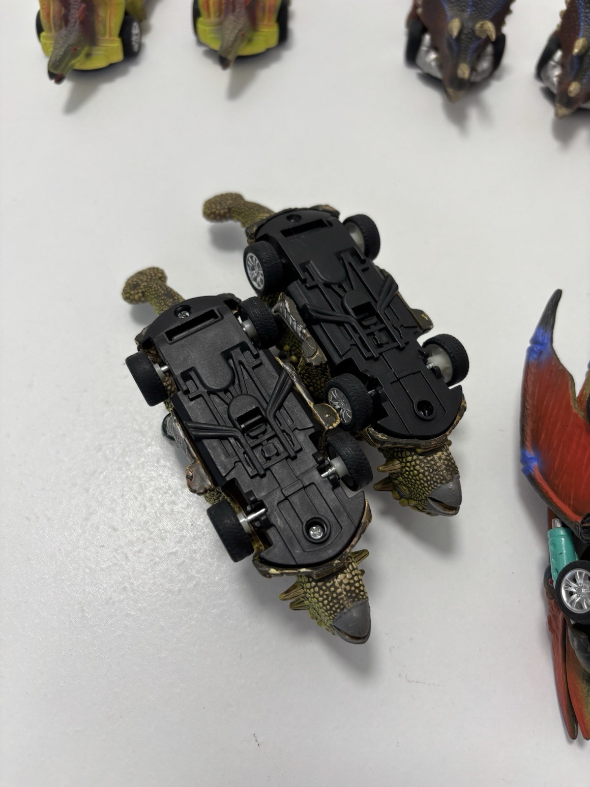 Dinobros Dinosaur Pull Back Toy Cars Set 4 Age 3 and Up Lot Of 12 Duplicates
