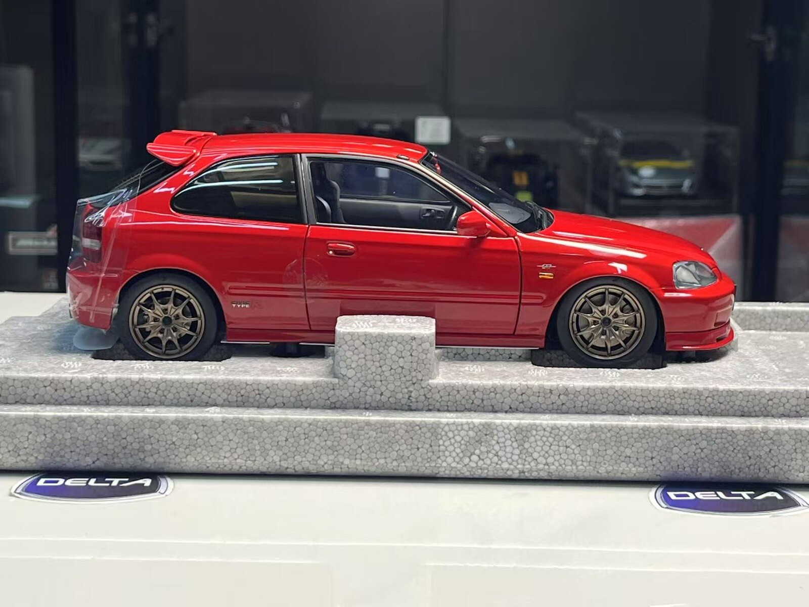 Motorhelix 1/18 honda civic type R Ek9 Mugen Red