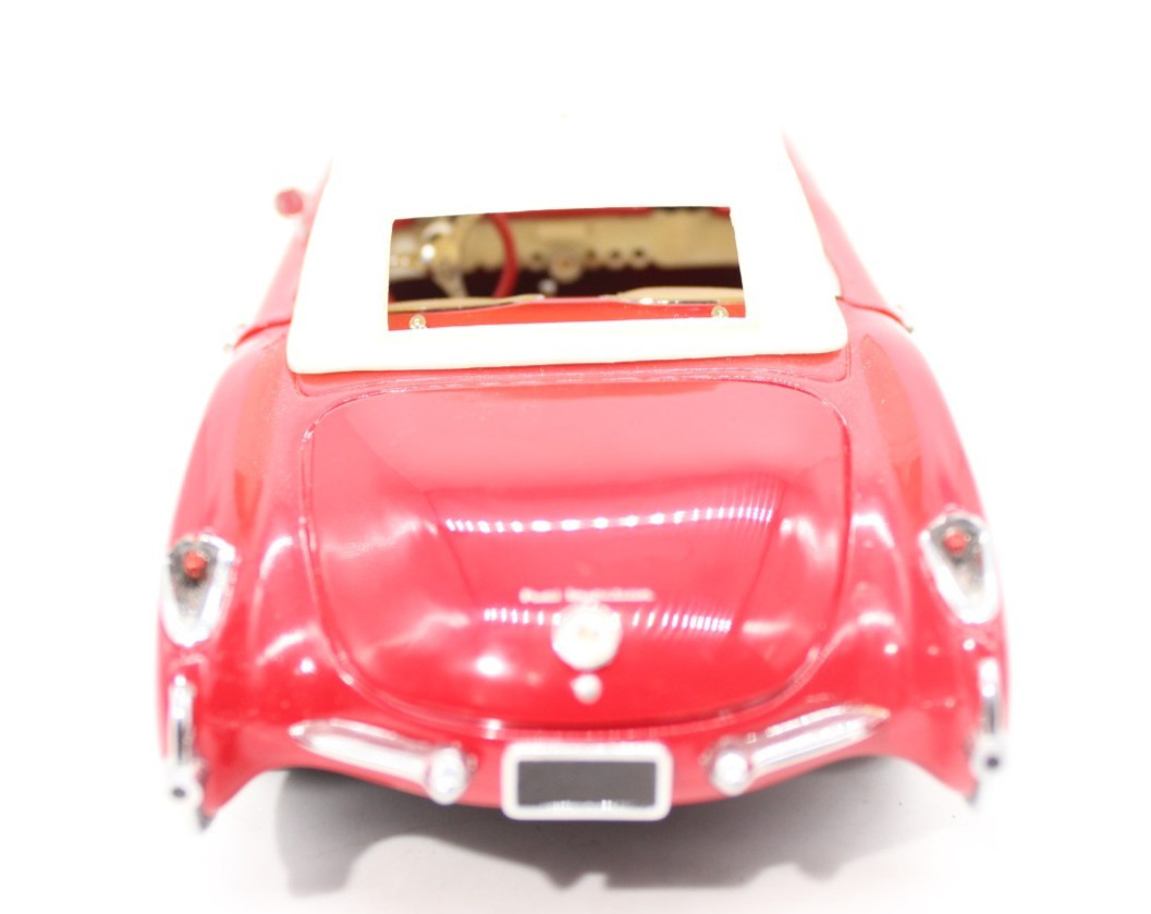 Franklin Mint 1957 Chevrolet Corvette Convertible Die-Cast Model Car 1:24 Scale