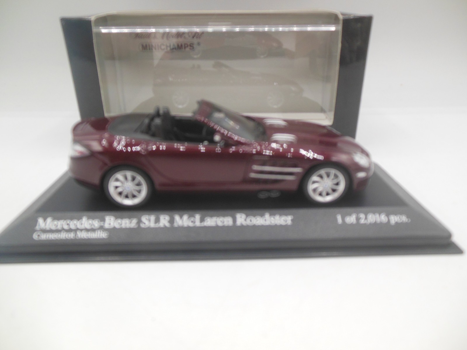 Minichamps 400 037130 2007 Mercedes Benz SLR Mclaren Roadster Red Metallic 1:43
