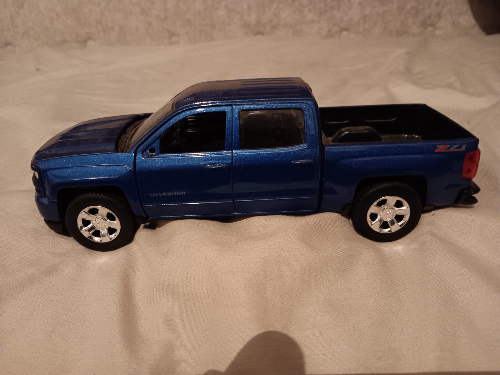 Diecast Mixed Lot Trucks Cars Vans Trailer Multicolor Texaco Conoco Kellogg’s