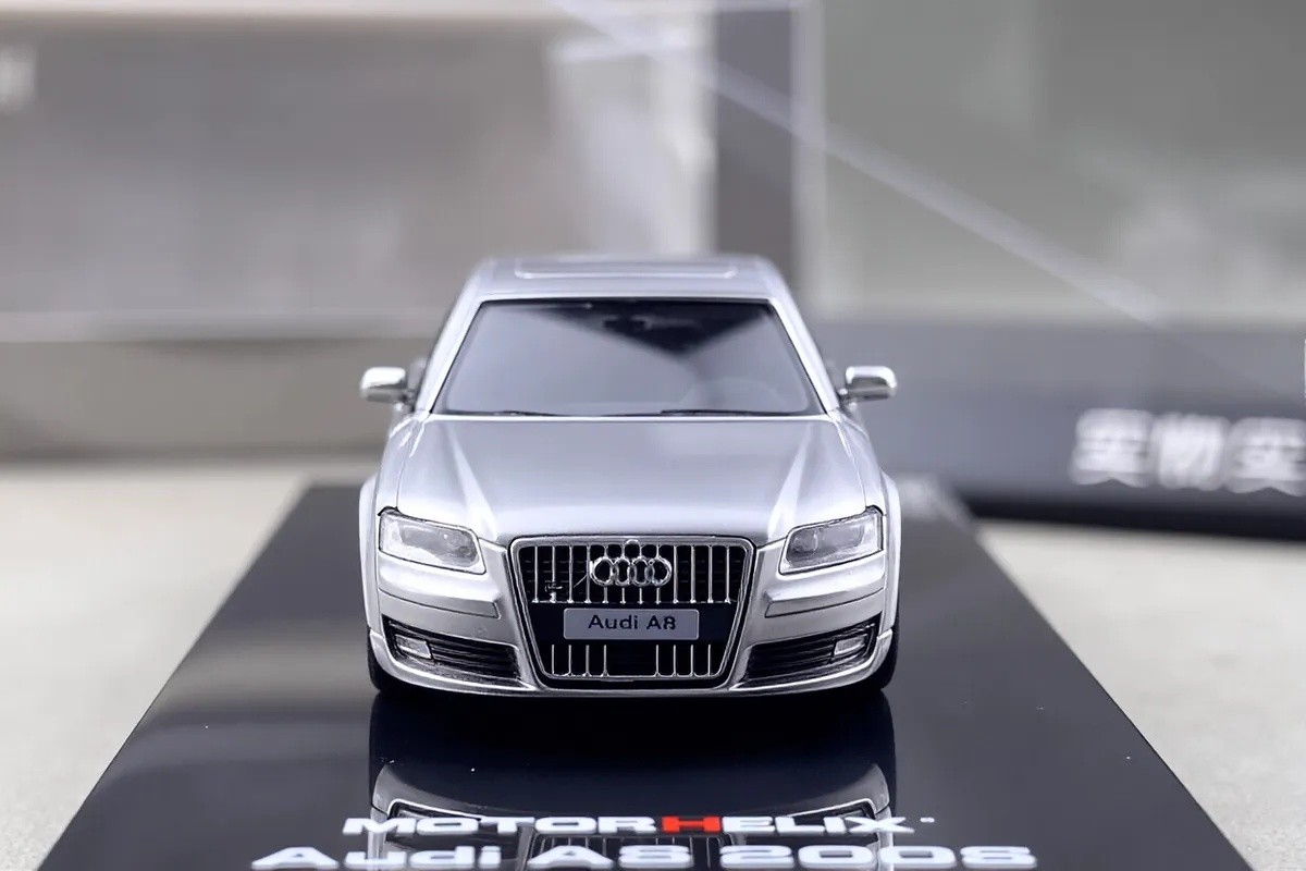 MH 1:64 Silver S8 2008 Luxury Sedan Sports Model Diecast Metal Car