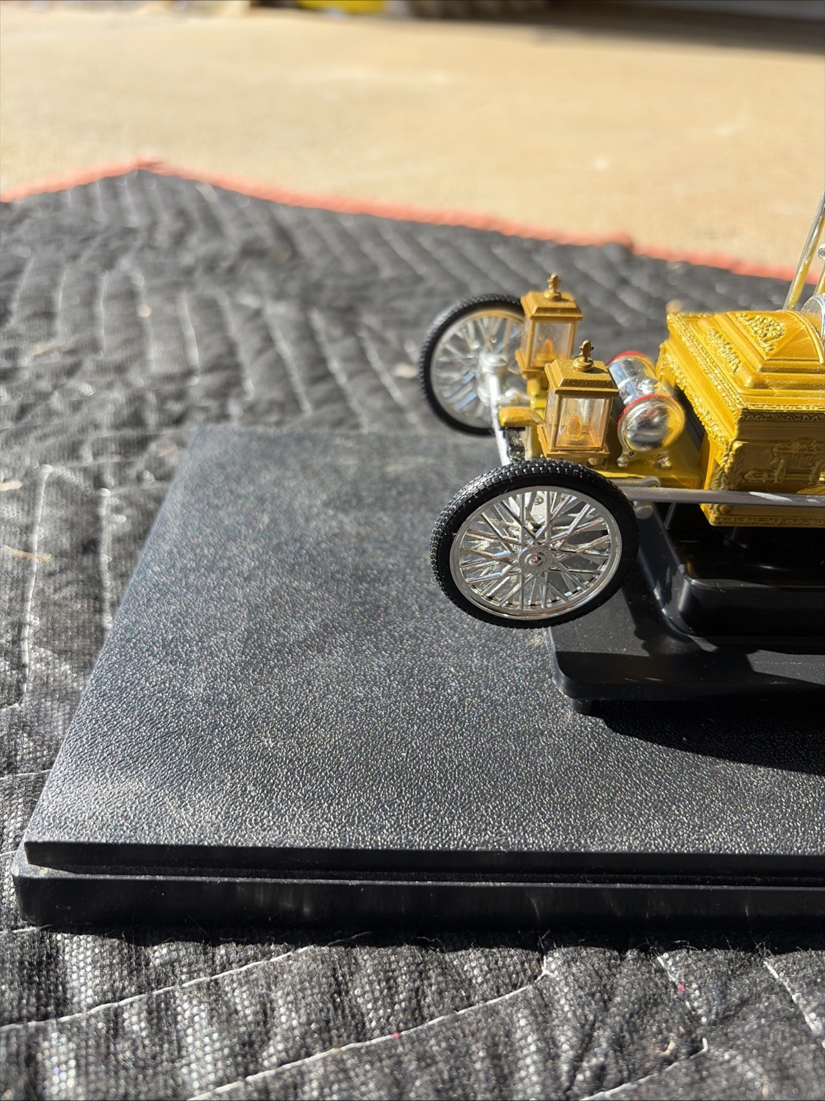 2010 Silver Screen Machines The Munsters Grandpa’s Drag-u-la 1:18 NO BOX