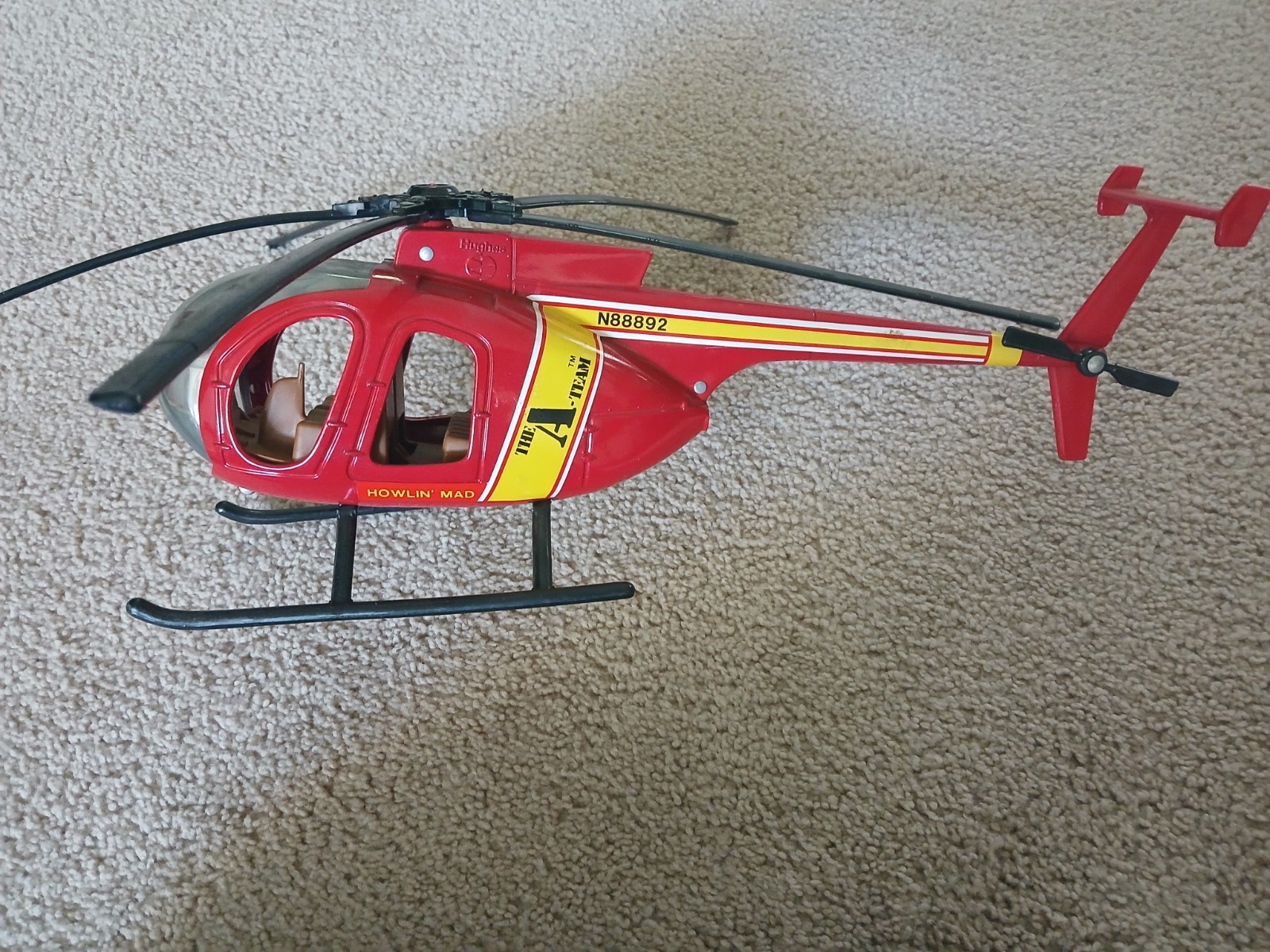 Ertl The A-Team Howlin Mad Murdock Hughes Helicopter 1:16 Scale