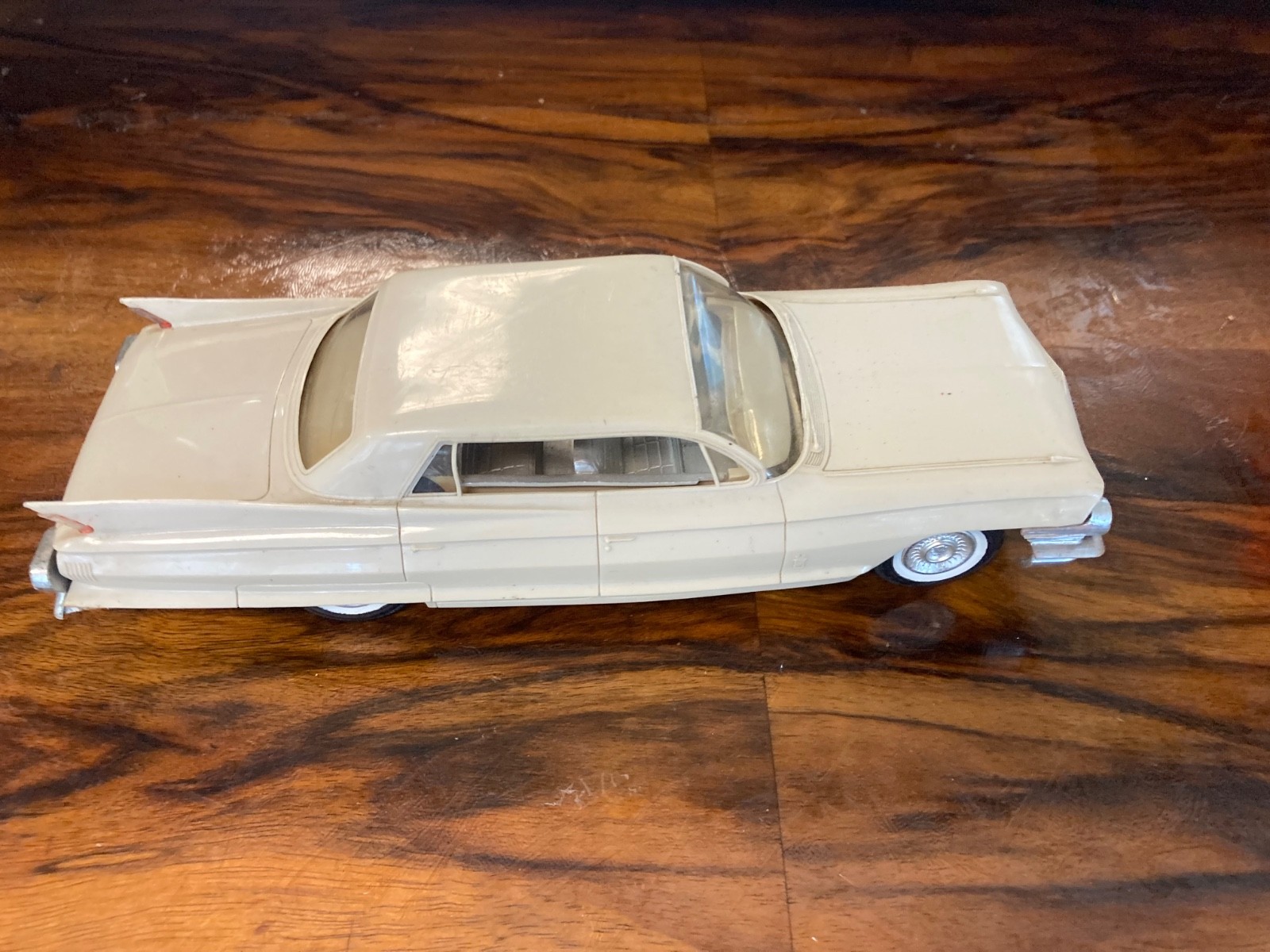Vintage 1961 cadillac fleetwood 1/25th scale johann model car toy