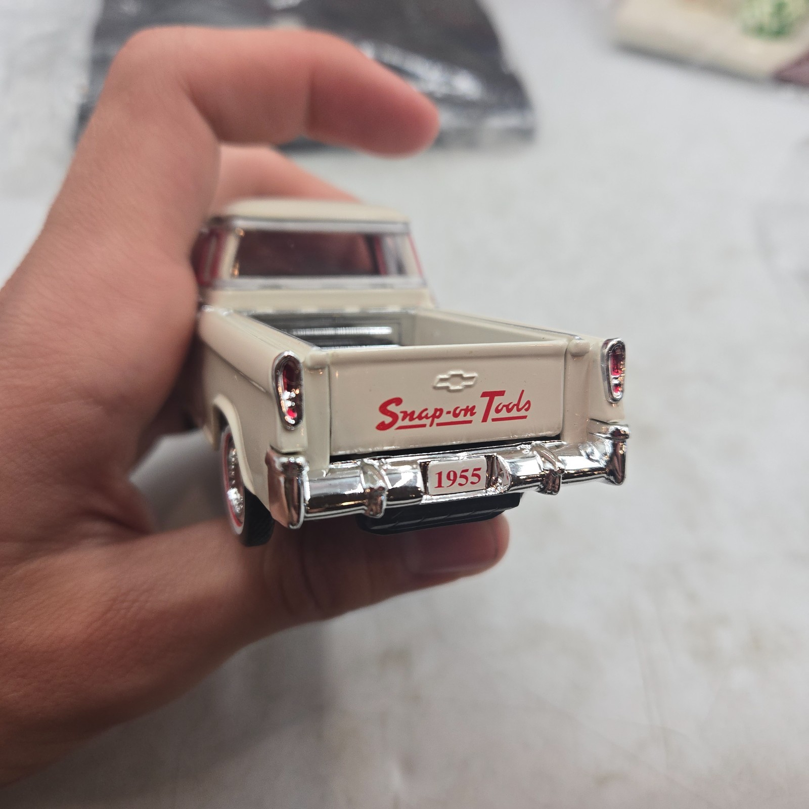 Snap-On Tools 1950s Winter Scene Diorama 1955 Chevy Pickup Pullback 1:38 Scale