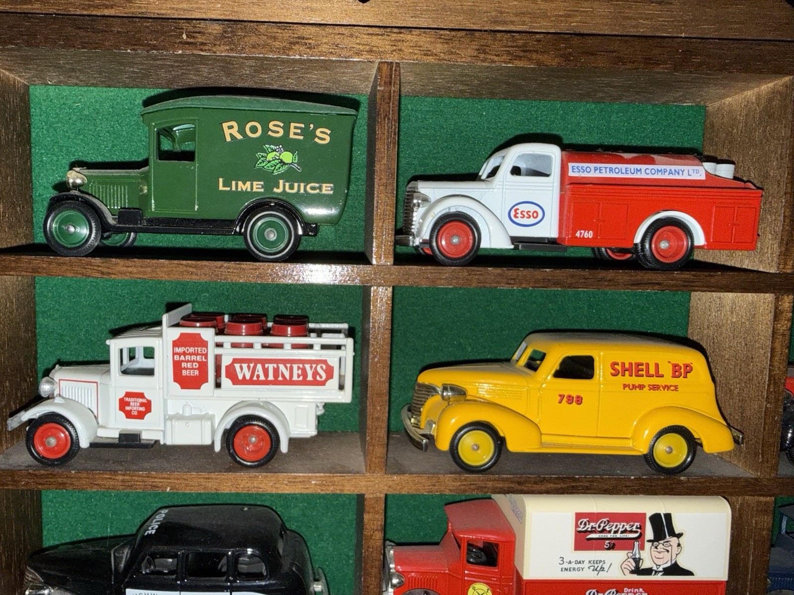 Lot of 15 Lledo Days Gone Diecast Trucks + Display Case – Advertising Vans