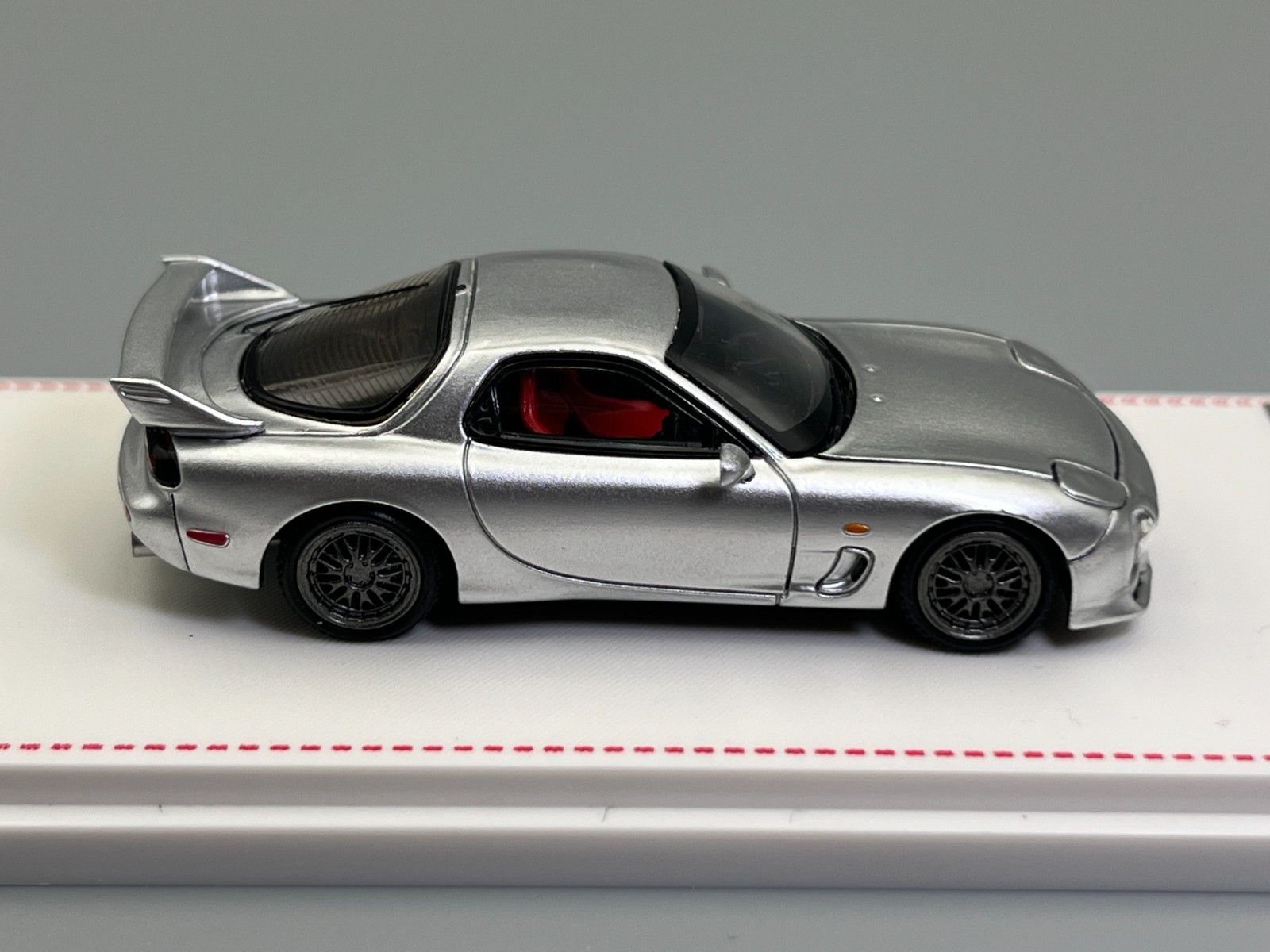 Mazda RX-7 FD3S A-Spec Mazdaspeed Silver Focal Horizon 1/64 scale with case