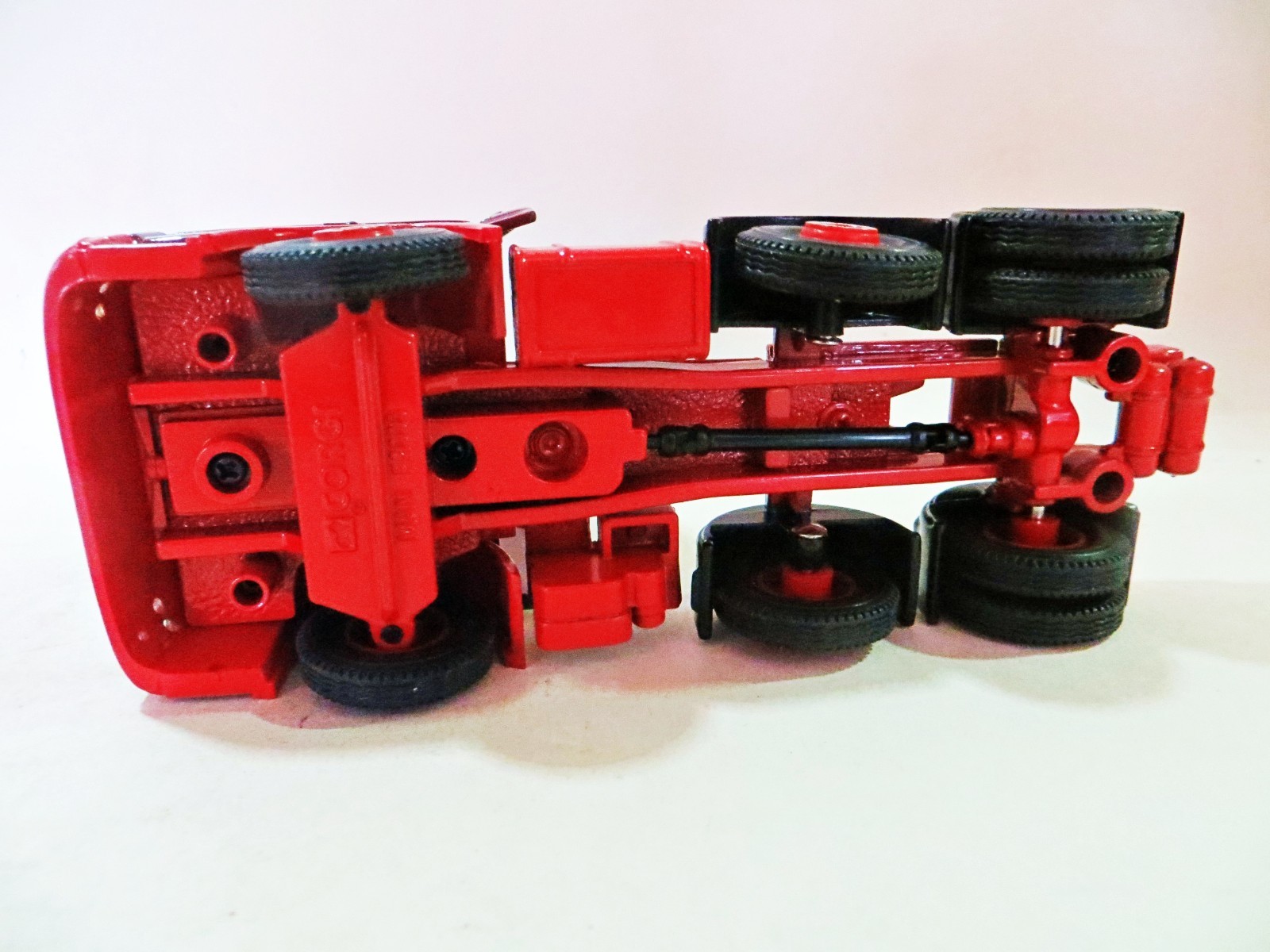 CORGI ‘MAN F2000 TRACTOR UNIT/CAB ONLY, PHILLIPS OF SEAHOUSES’ 1:50 CC12012