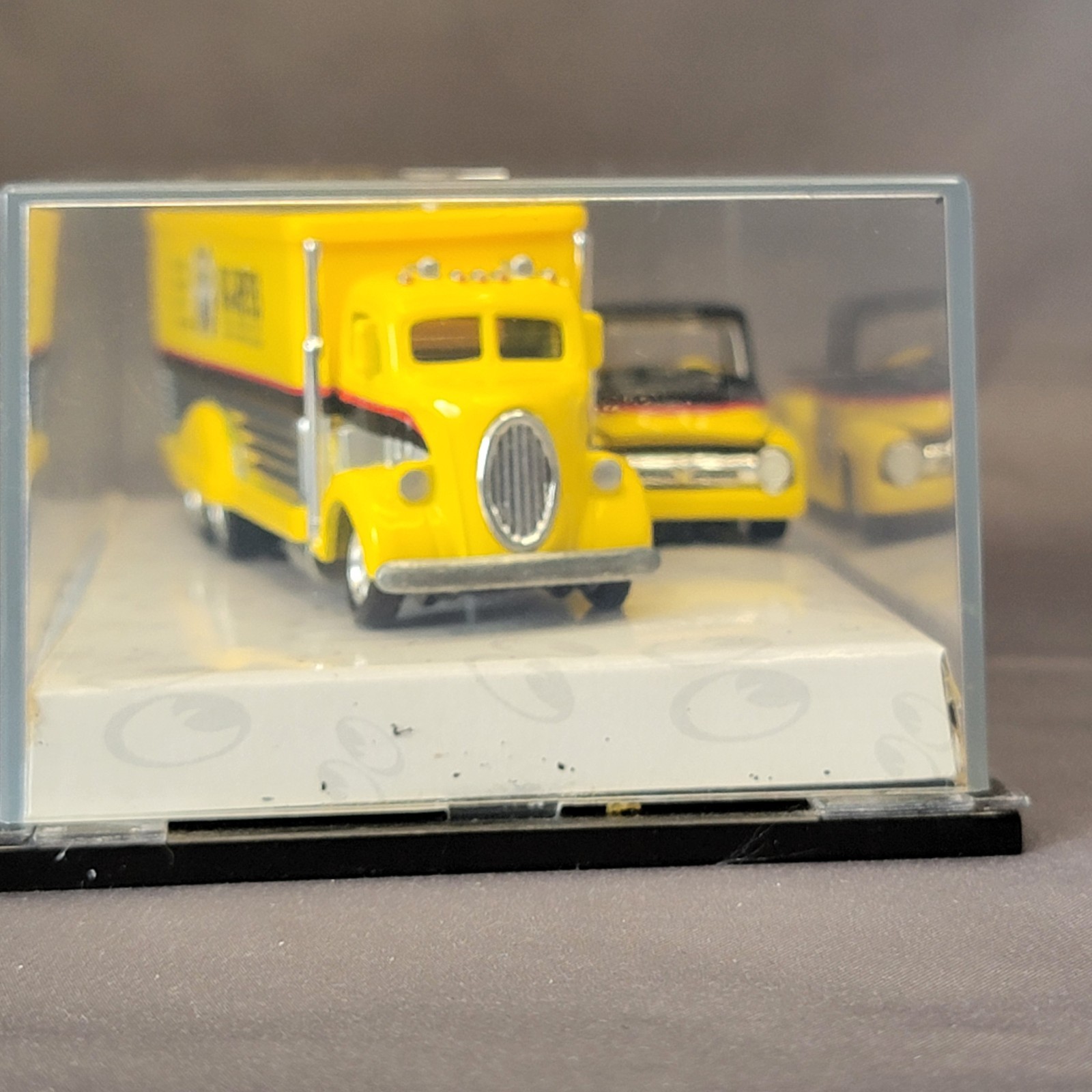 Hot Wheels Hot Rod Series Moon Equipped 1956 Ford Truck Set Mooneyes 1/64