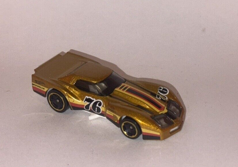 HOT WHEELS Loose Greenwood Corvette (Gold Version)