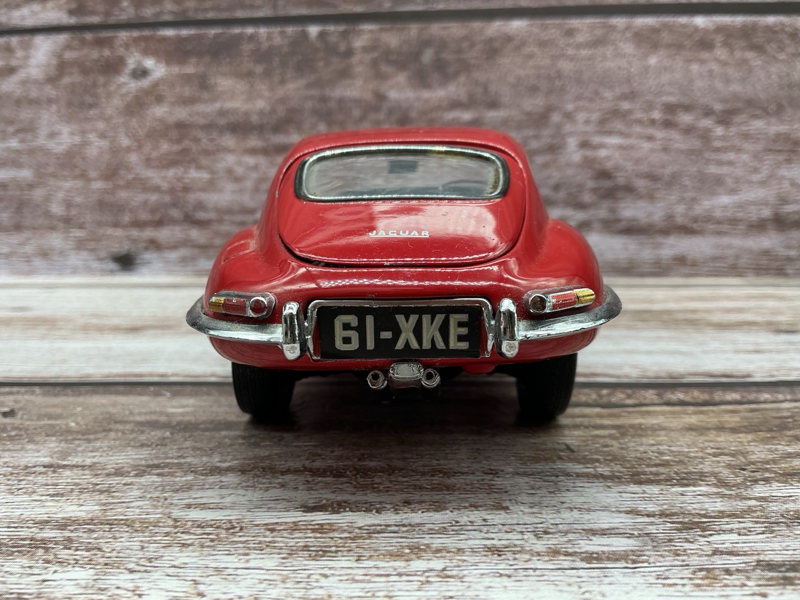 Franklin Mint 1/24 Scale 1961 Jaguar E-Type Coupe Model