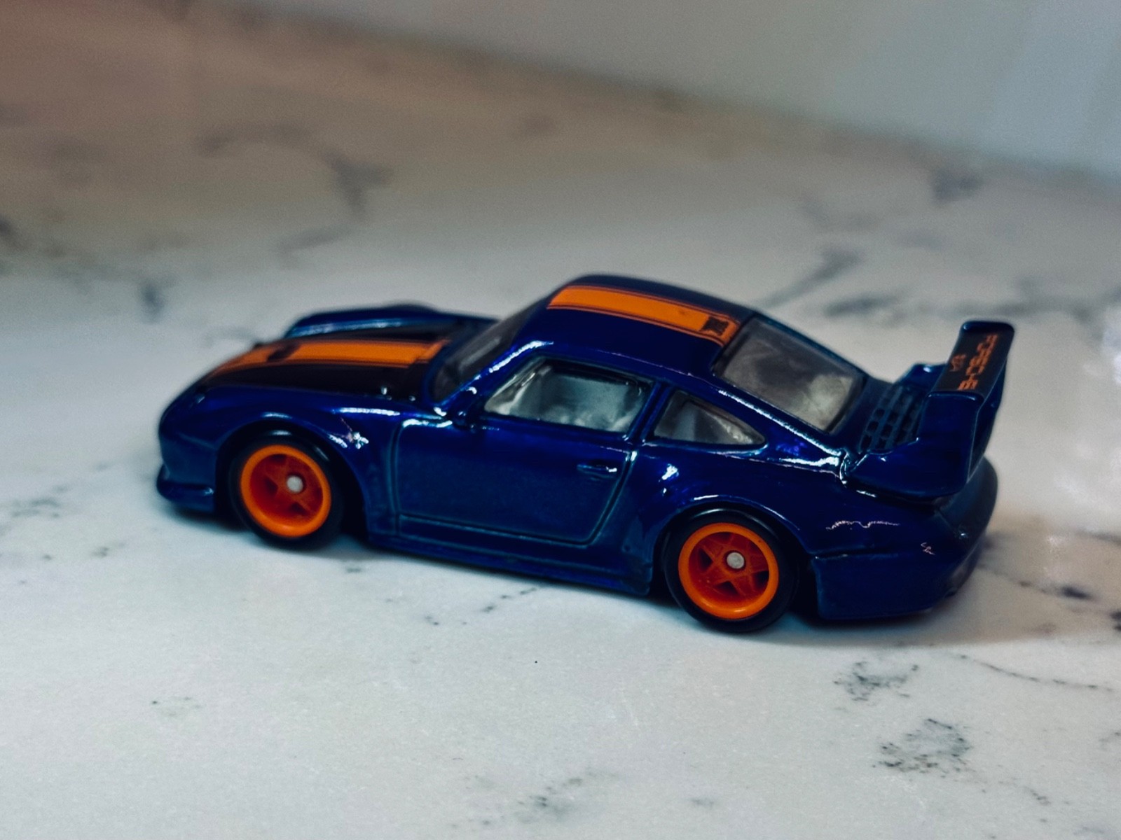 2015 Porsche 993 GT2 Hotwheels Super Treasure Hunt Loose (MINT)