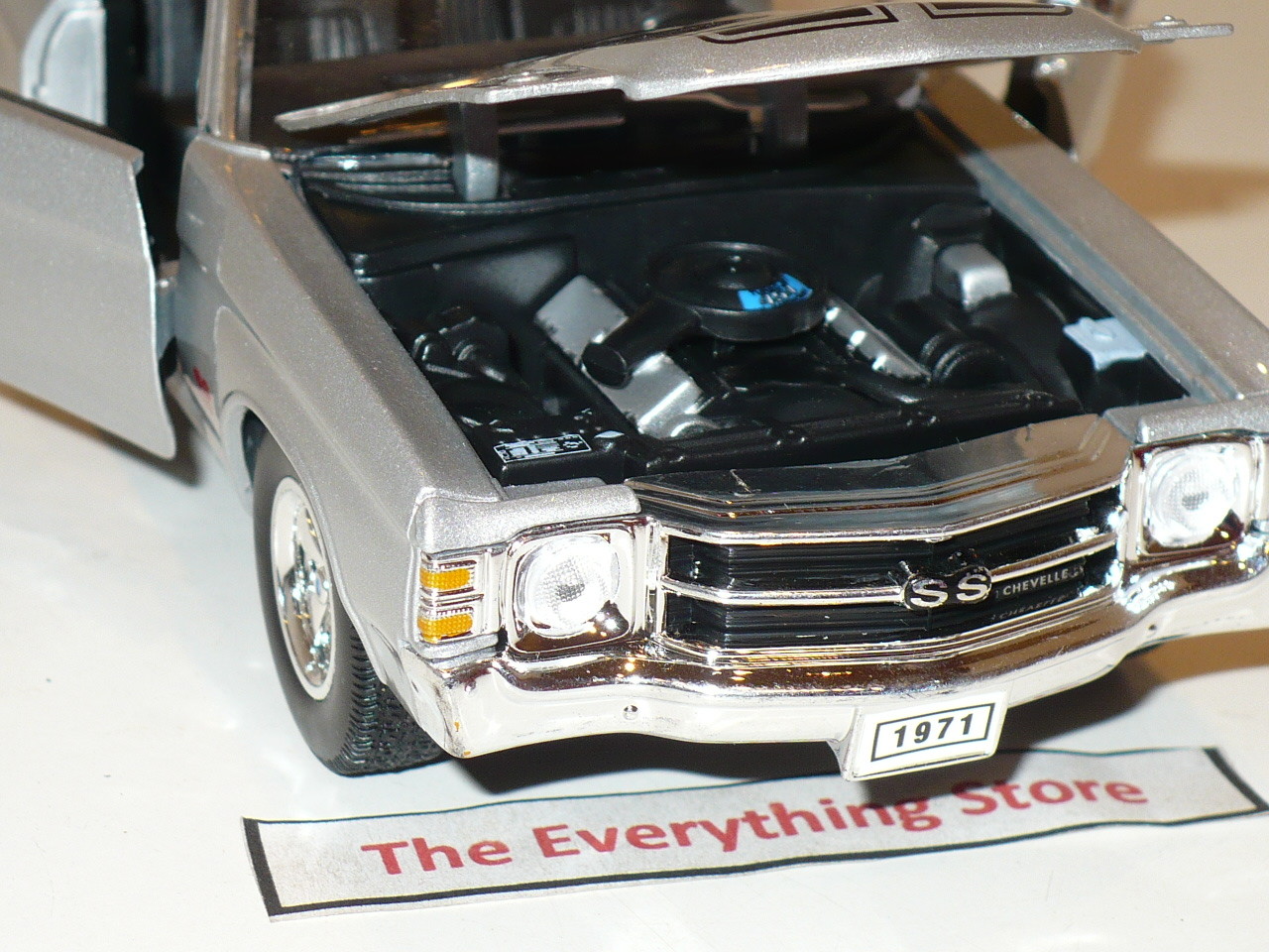 WELLY 1971 CHEVY CHEVELLE SS 454 CONVERTIBLE 1:24 SILVER BLACK STRIPES FREE SHIP