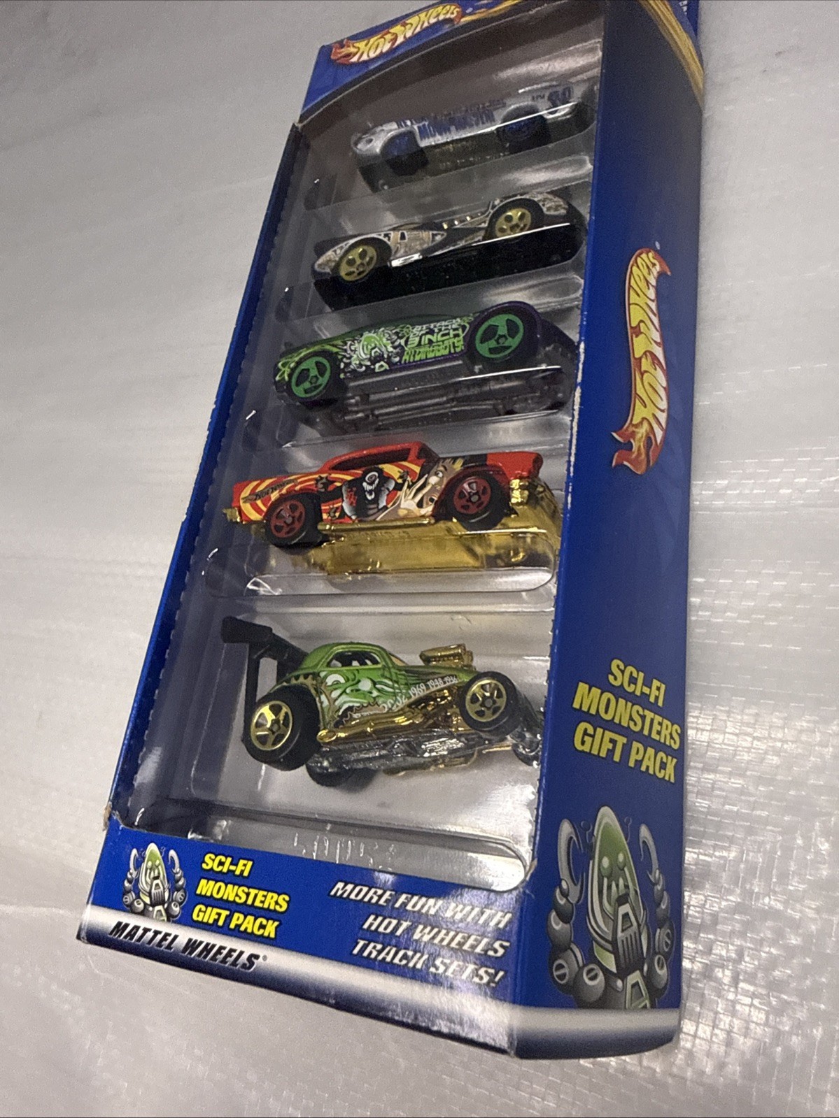 2000 HOT WHEELS SCI-FI MONSTERS GIFT PACK 5 CAR SET NEW UNOPENED PACKAGE 54423