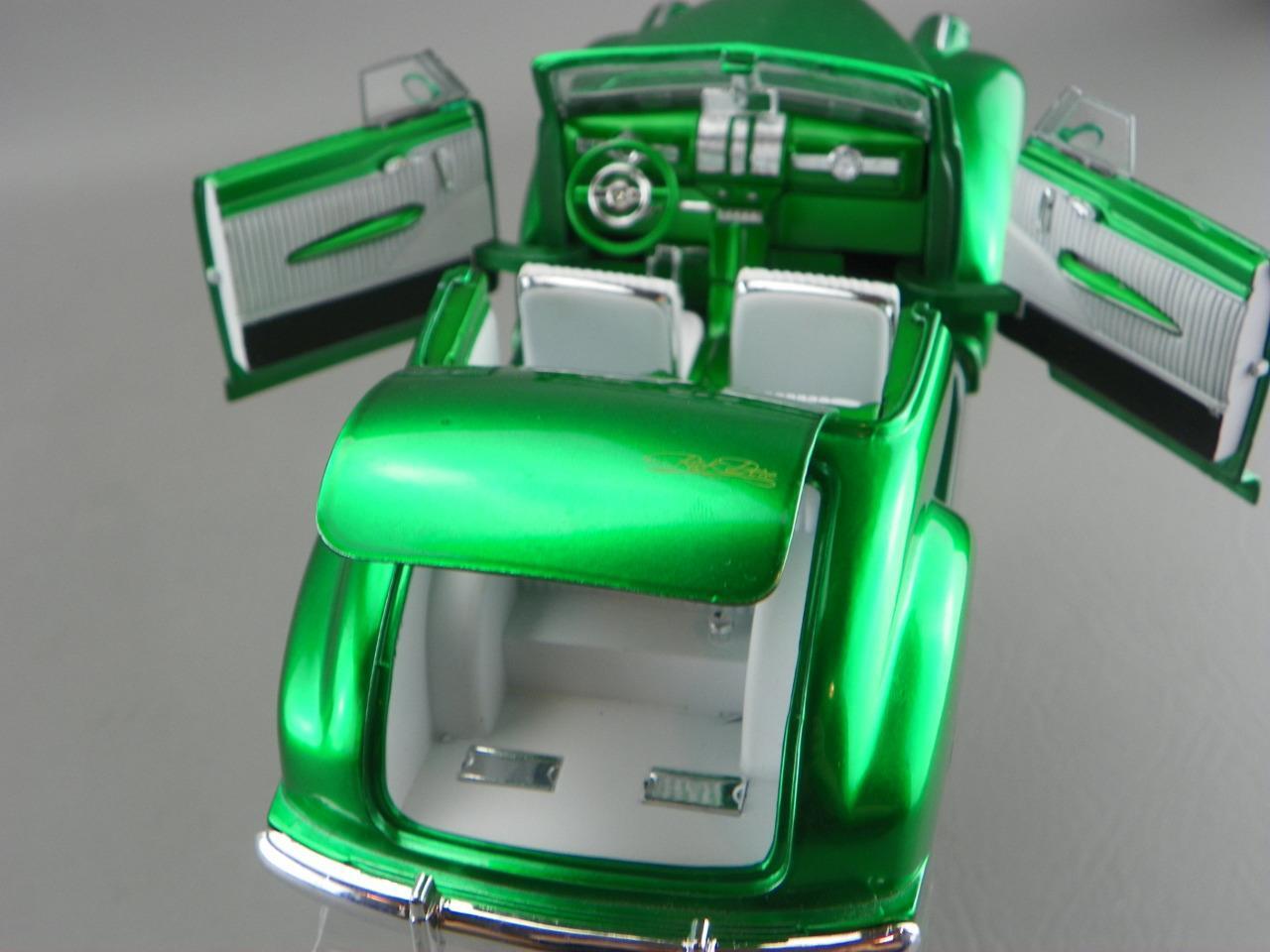 Jada Diecast 1:24 Rick Dore Metallic Green 1940 Pontiac Business Coupe Model Car
