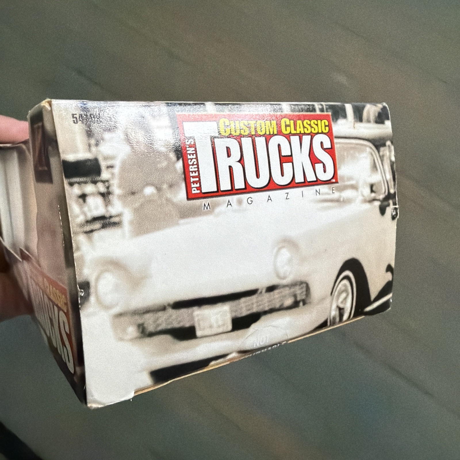 Hot Wheels Petersen’s Custom Classic Trucks ’32 Ford Pickup & ’57 Ranchero 1/64