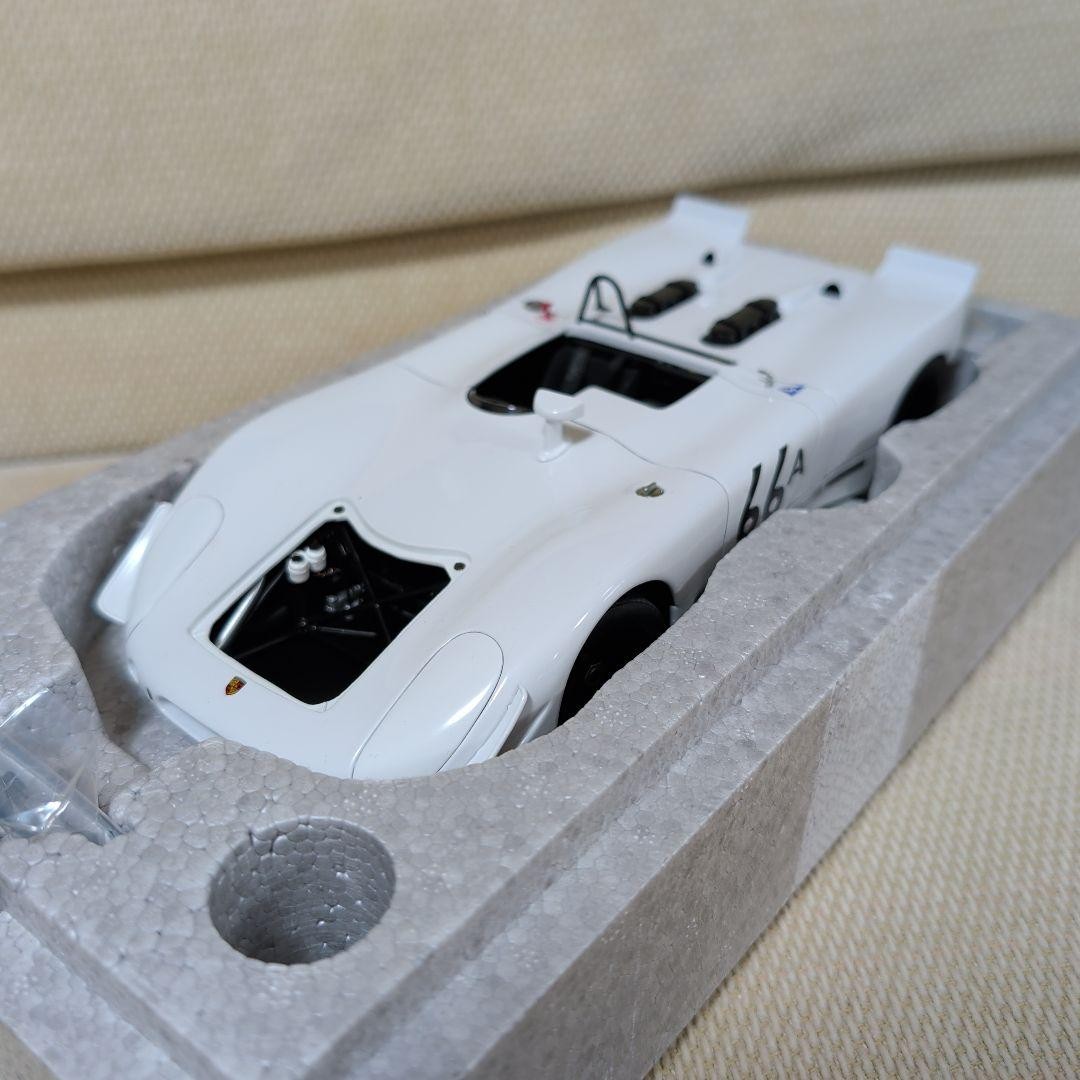 AUTOart 1:18 scale Mini 1/18AUTOart 908/02 S.MCQUEEN 1970 Green Diecast Car