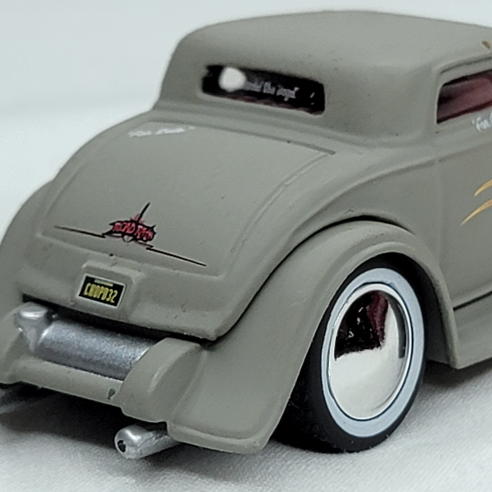 1932 Ford 3 Window Rat Rod 1:64 Diecast Model Real Riders Rubber Tires – EUC