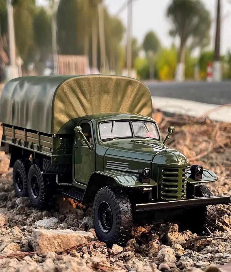 1:32 CA30 CA10 Diecast Tactical Truck Military Model with Sound & Light Toy