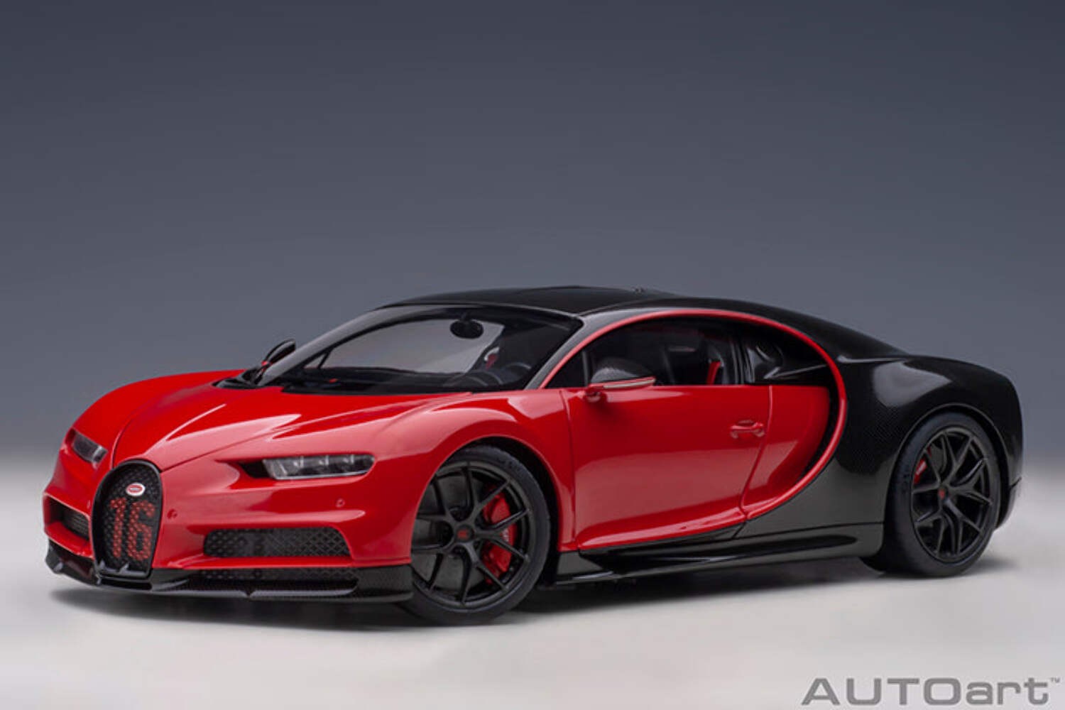 AUTOart 2019 Bugatti Chiron Sport Italian Red w/ Carbon Fiber 1:18 70996