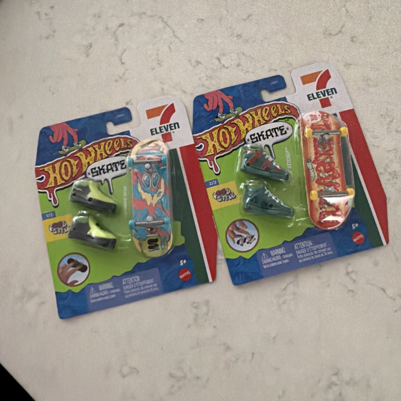 Hot Wheels Skate Fingerboard Food Style 711 Gas Station EXCLUSIVE Lot Of 2 Set