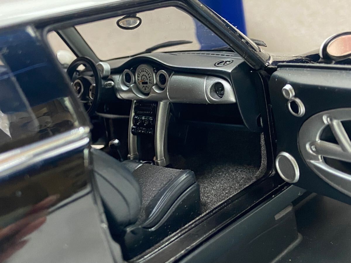 Autoart 1 18 BMW Mini Cooper Black AUTOart MINI COOPER Aa