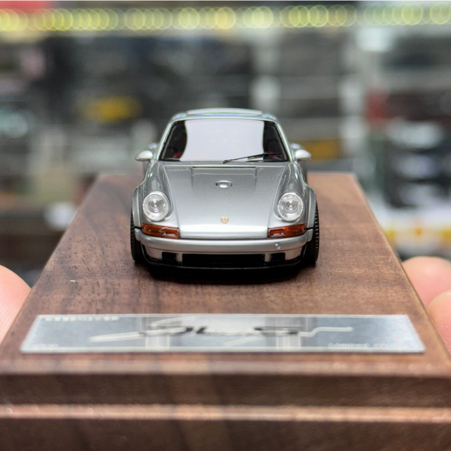 Deepmaker 1:64 Porsche 911 964 singer dls resin car model ornaments