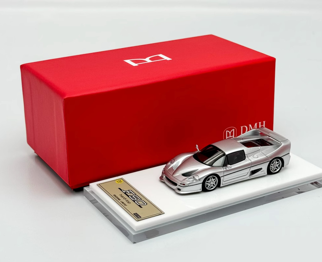 DMH 1:64 Silver F50 Aperta Hard Top Racing Sports Model Diecast Resin Car