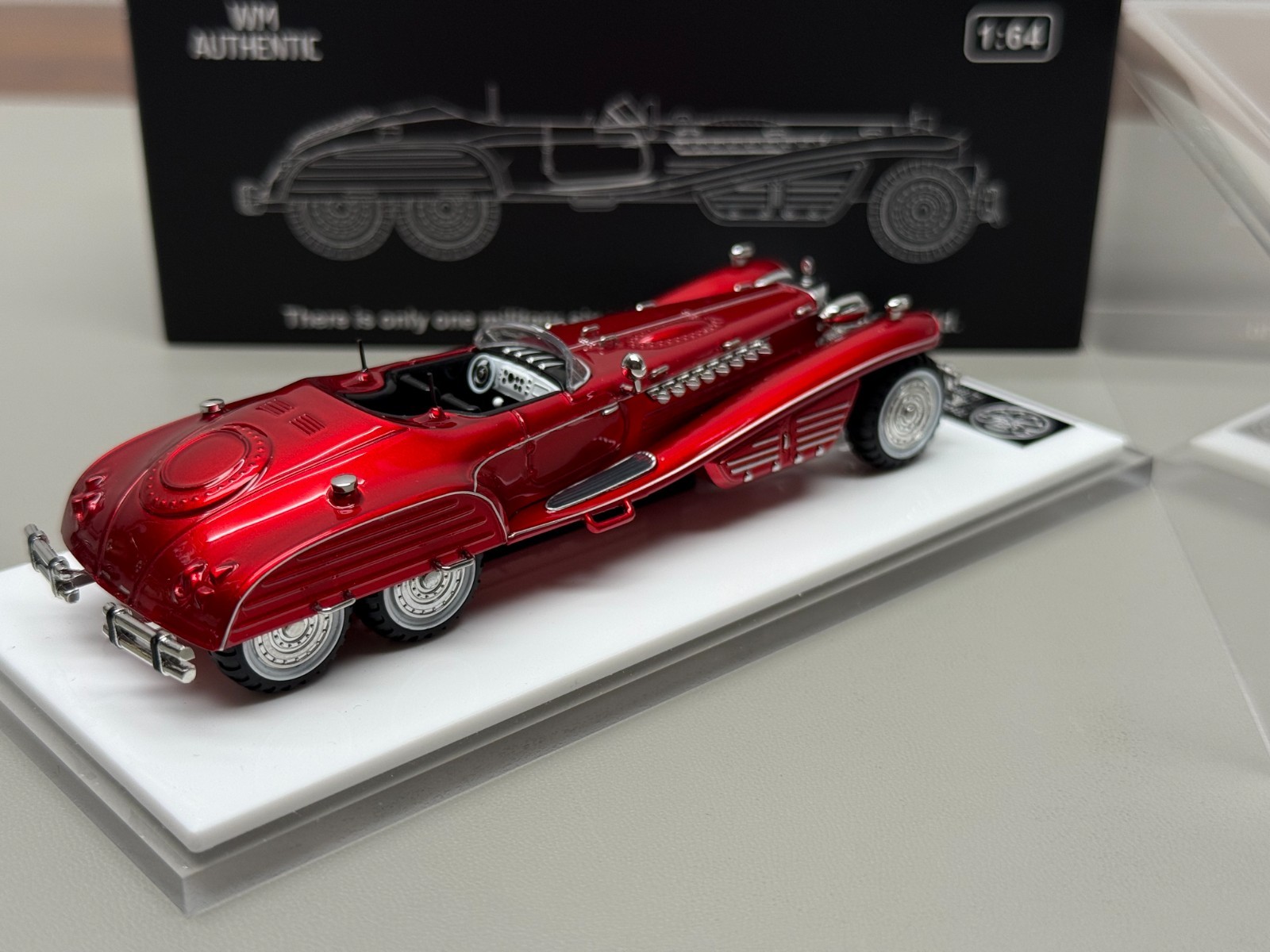 WM 1:64 Metallic Red Hydra Schmidt Coupe V16 Sport Model Diecast Car