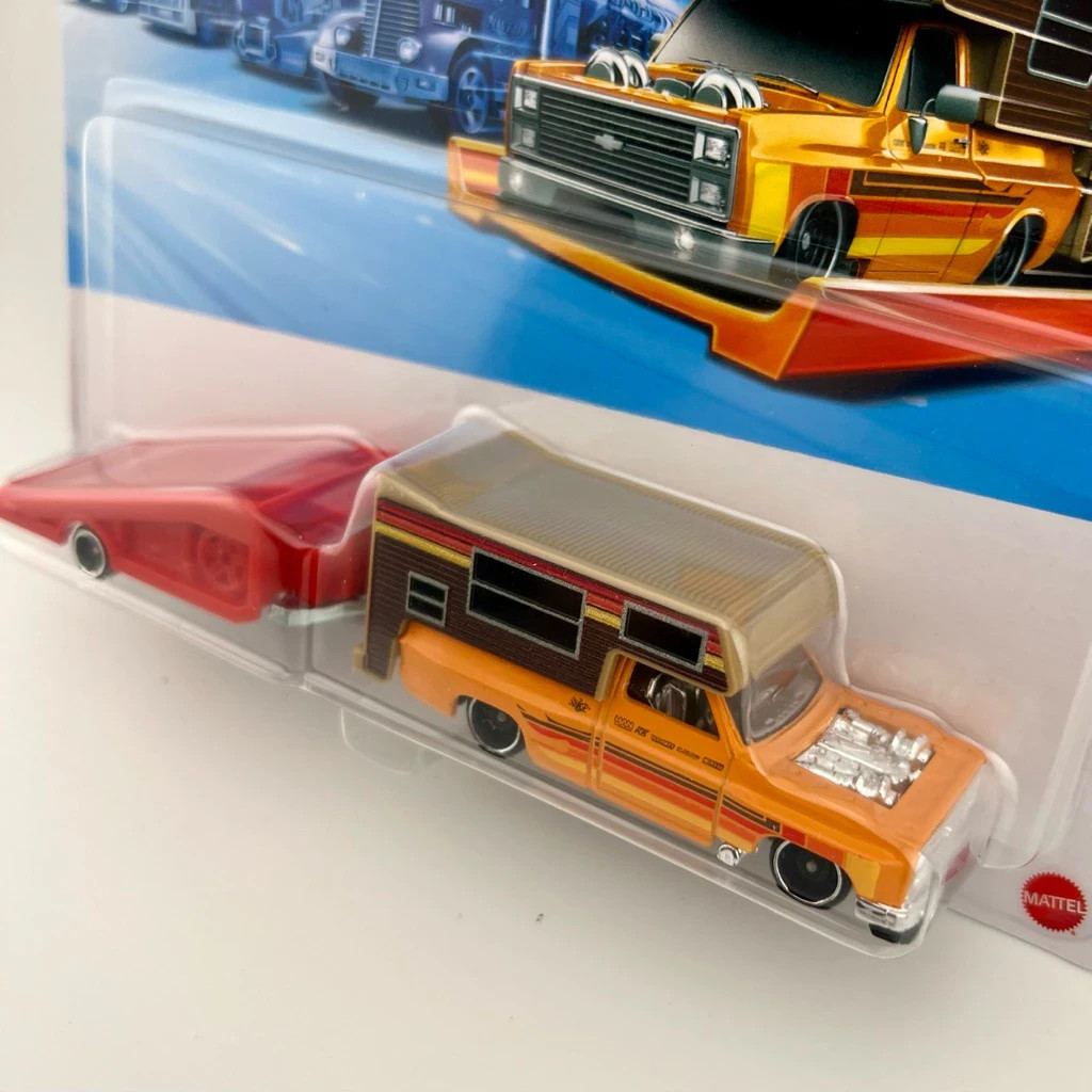 Hot Wheels Track Fleet NEW 2026 Chevy Silverado Driftcation