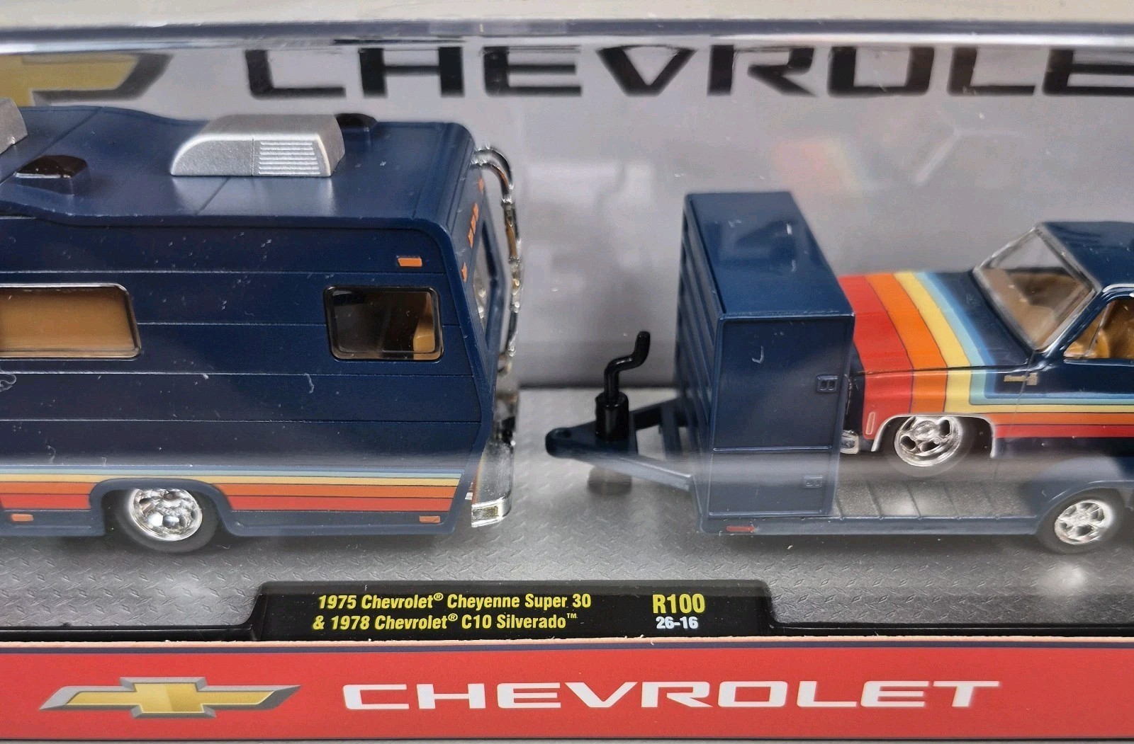 M2 MACHINES 1975 CHEVY CHEYENNE SUPER 30 CAMPER 1978 CHEVY C10 SILVERADO 1/64