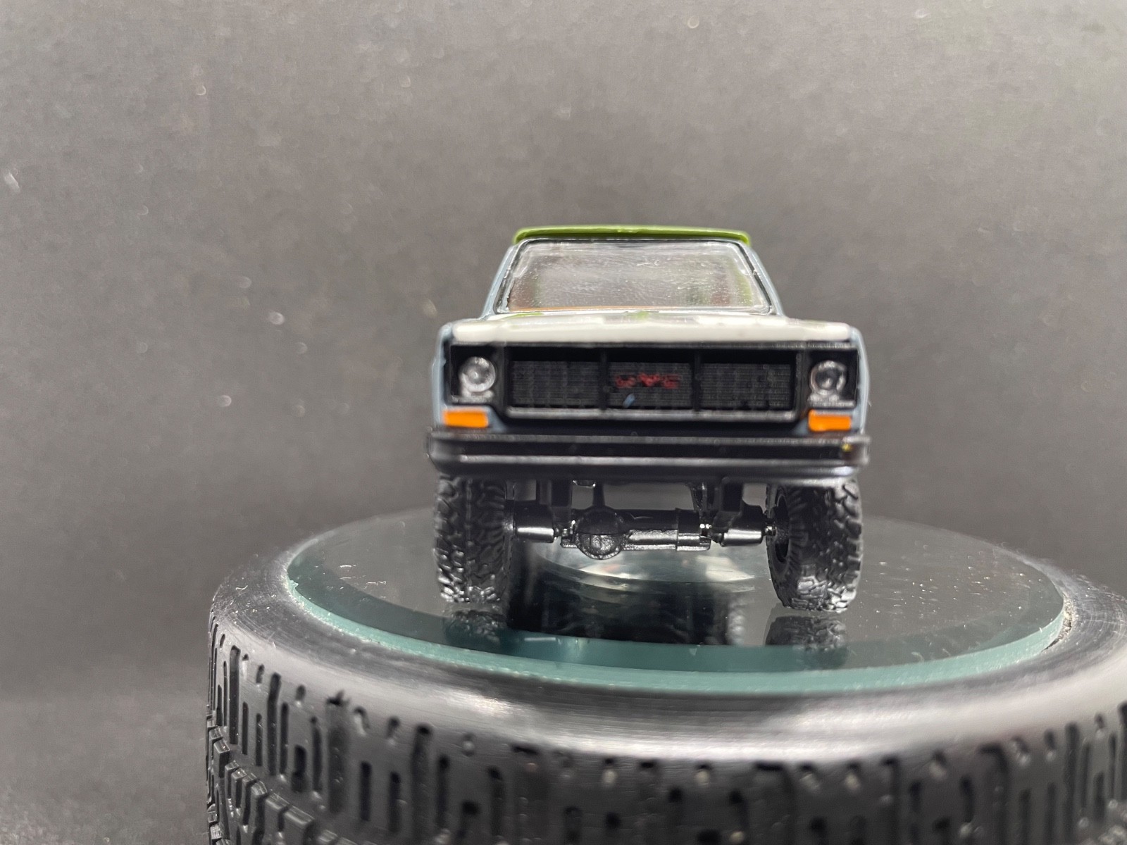 M2 MACHINES 1973 GMC JIMMY SIERRA 4X4 – Removable Top – LOOSE – 1/64