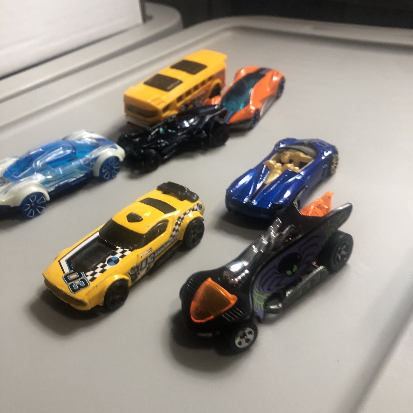 Hot Wheels Lot Of Cars 17 Mixed Please See Photos