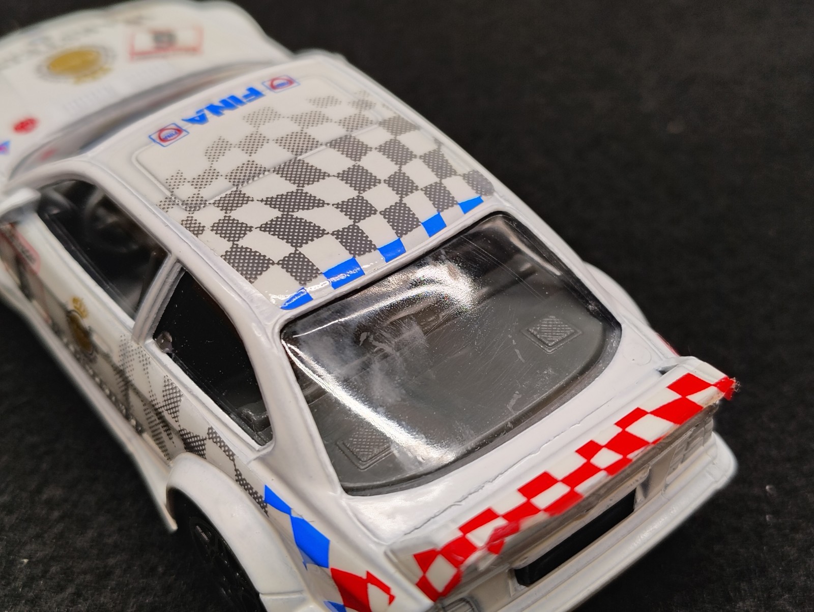Bburago 4197 BMW M3 GTR DTM Vintage 1/43 SCALE DIE-CAST Warsteiner Fina