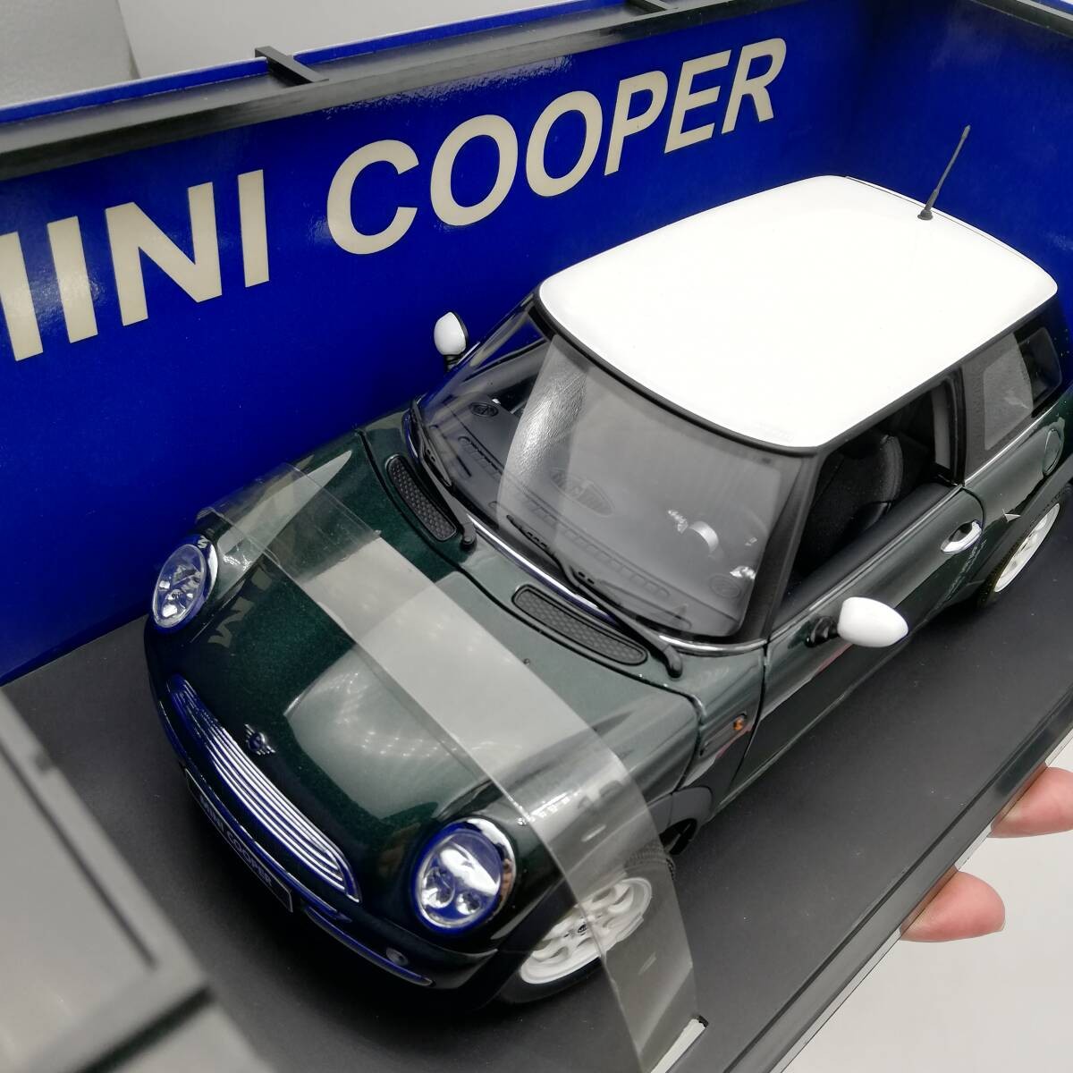 35S AUTOart 1/18 Mini Cooper