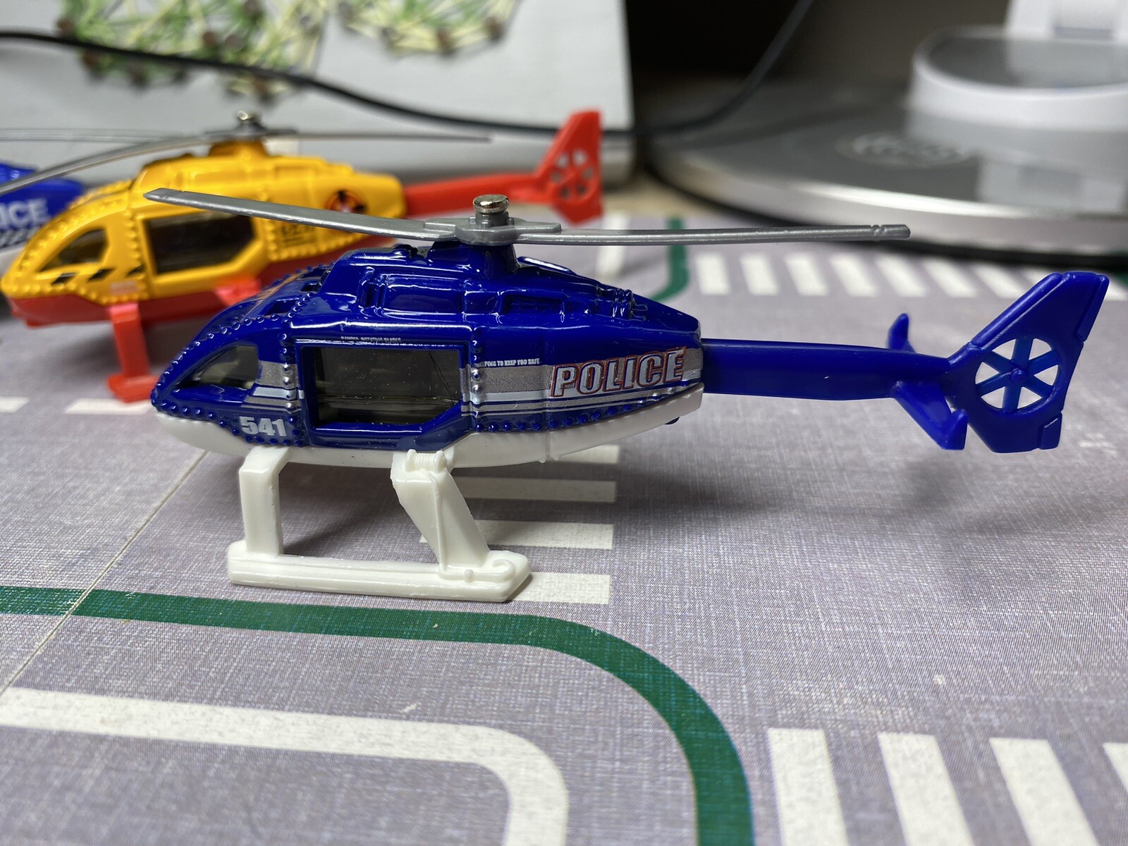 Matchbox 3 X 2001 Rescue Helicopter, News Chopper, Police, Fire Mb.541, Coast