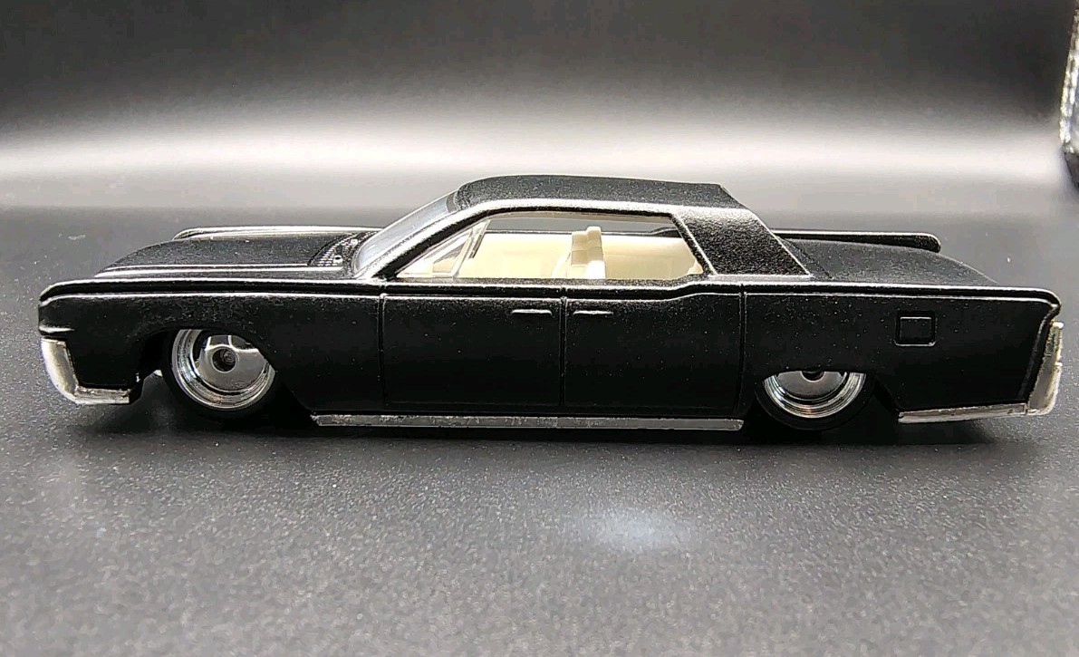 Custom Hot Wheels 64 Lincoln Continental Matte Black Presidential Chrome…