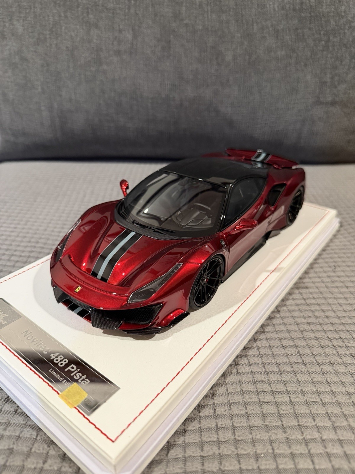 1/18 IVY Model Novitec Ferrari 488 Pista Rosso Red Metallic Limited With Case