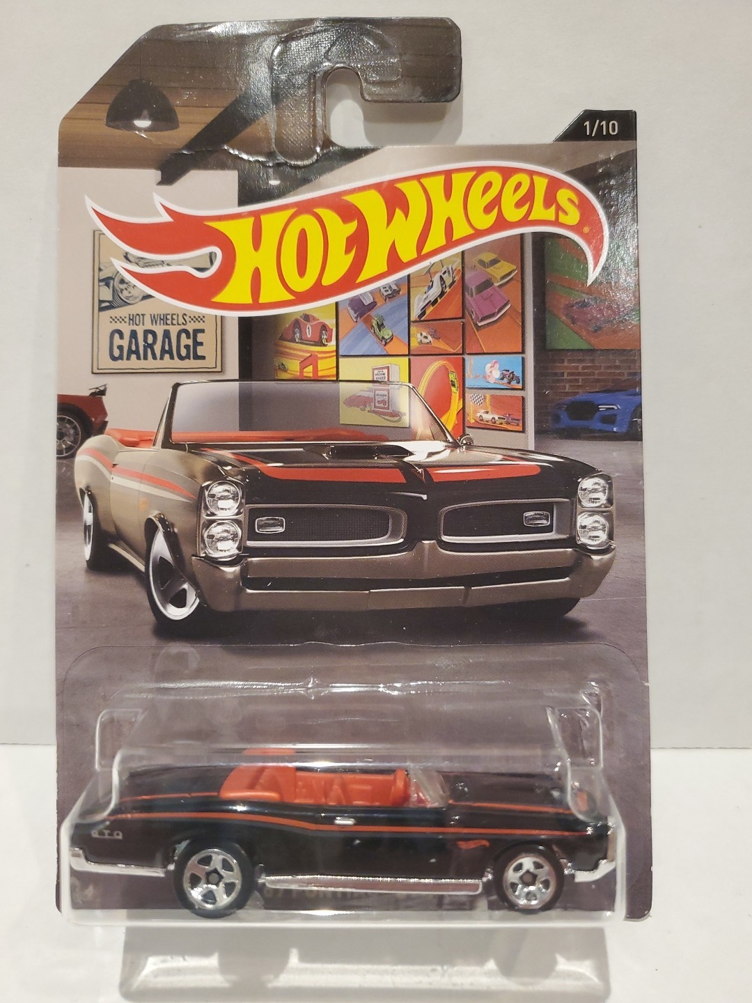 Hot Wheels Garage 67 Pontiac GTO Convertible Black Red 1/10