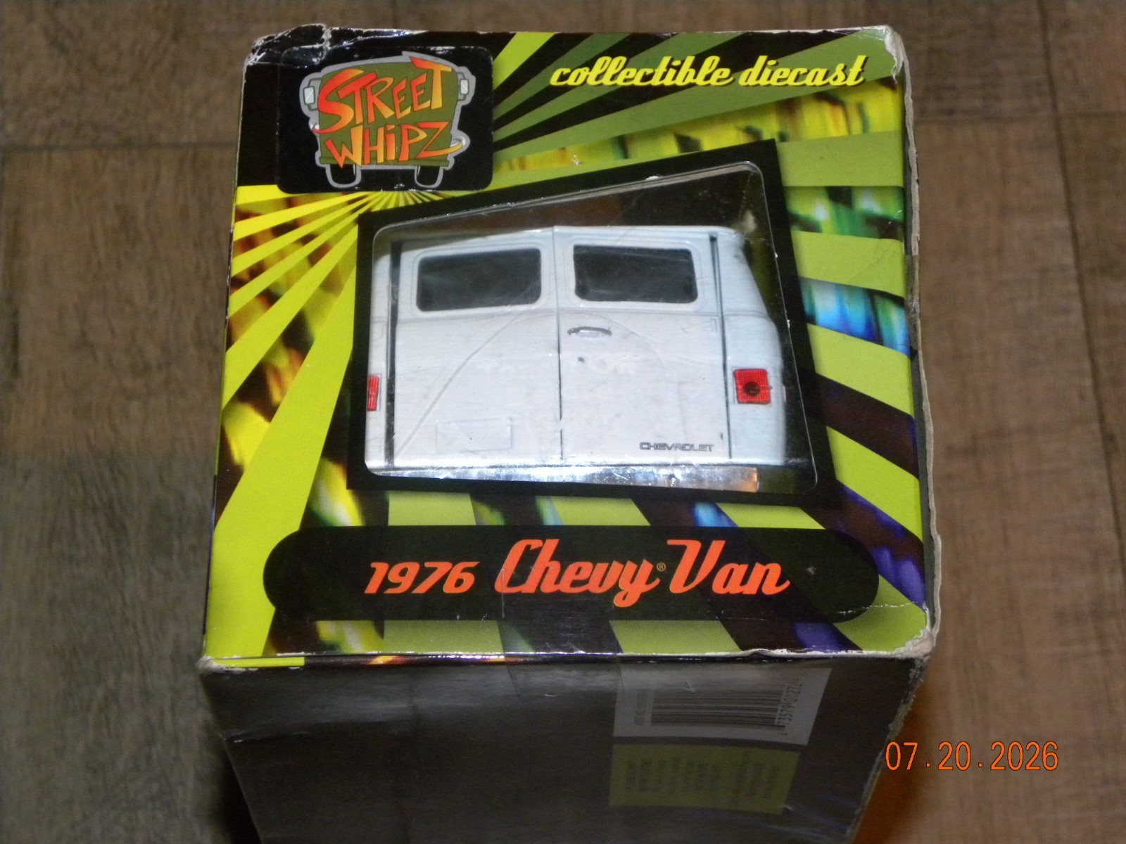 Street Whipz 1976 Chevy Van 1:24 Scale Collectible Diecast NOS rare