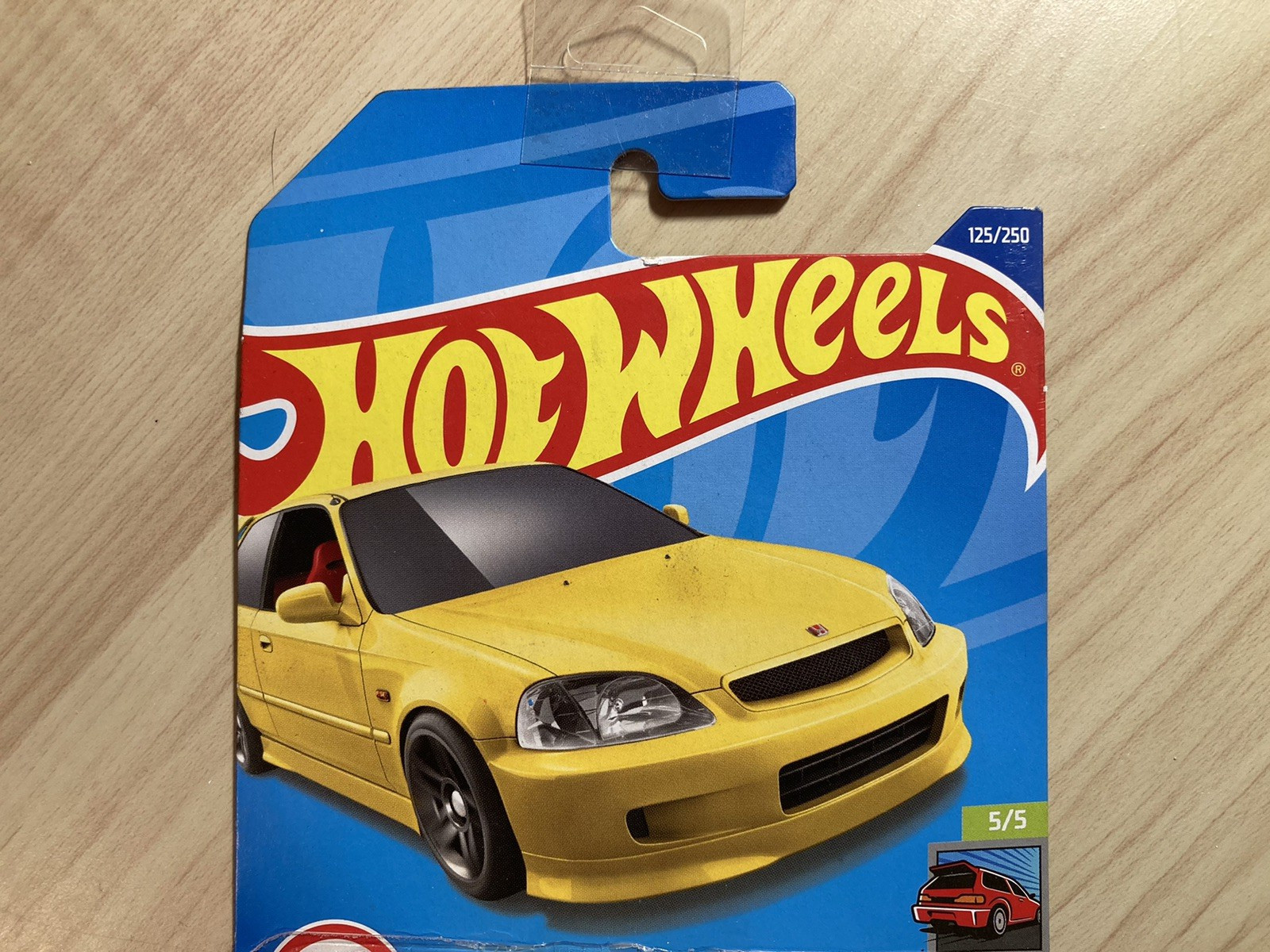 Hot wheels x 2 ’99 Honda Civic Type R EK9 new on long cards from 2020/21