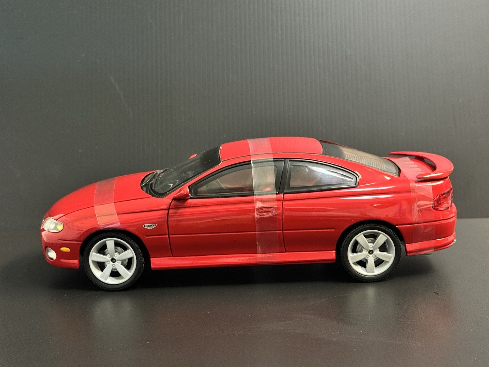 2004 Pontiac GTO Red 1:18 Ertl American Muscle Elite HTF !