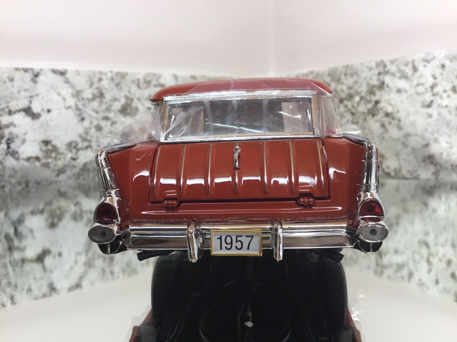 Danbury Mint 1957 Chevrolet Nomad Station Wagon 1/24 “BNIB” Complete